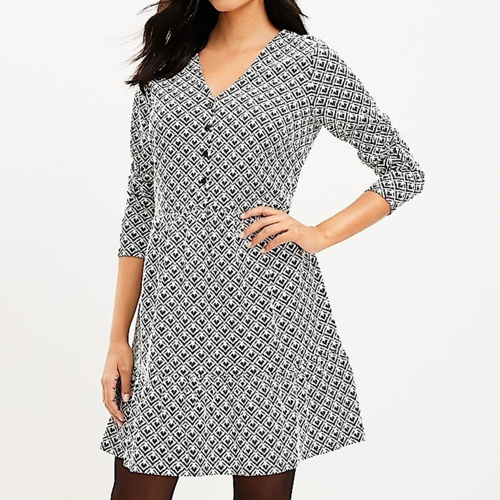 NWT Loft Jacquard Button Flounce Swing Mini‎ Dress Black White Size Medium